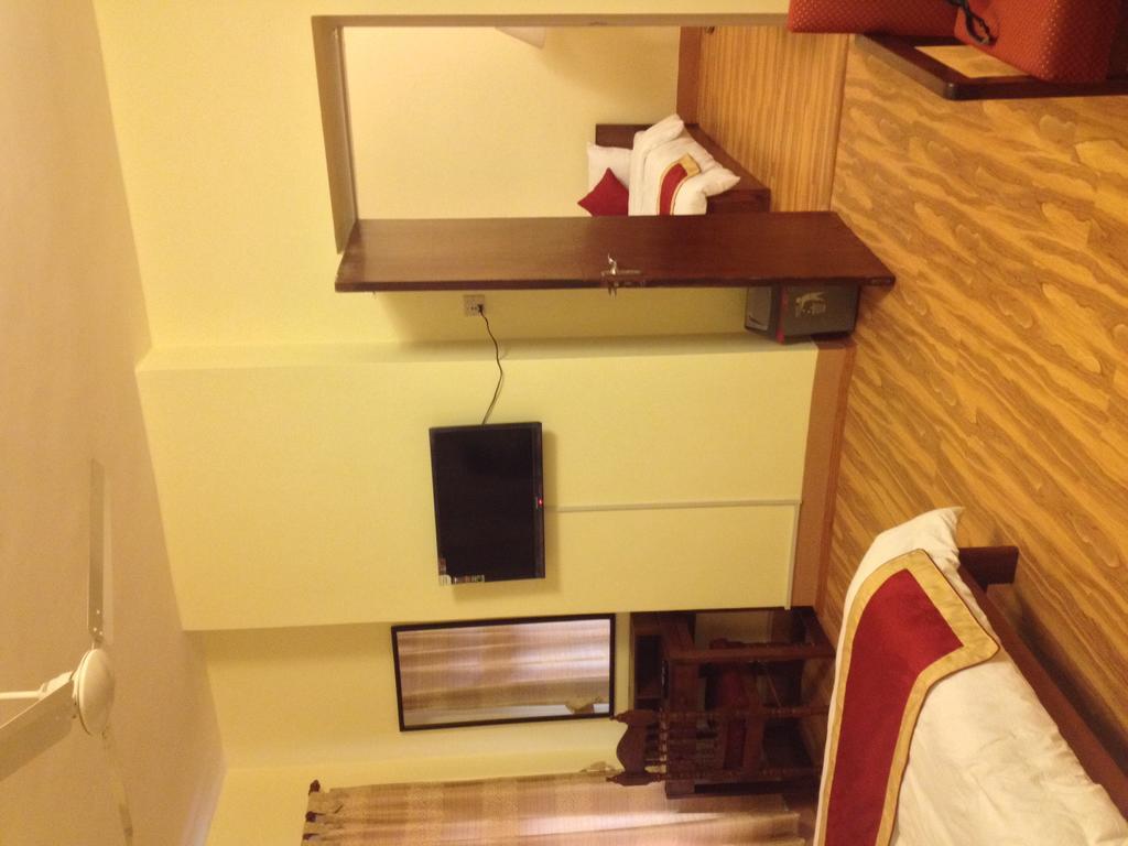 Potala Tourist Home Kathmandu Luaran gambar
